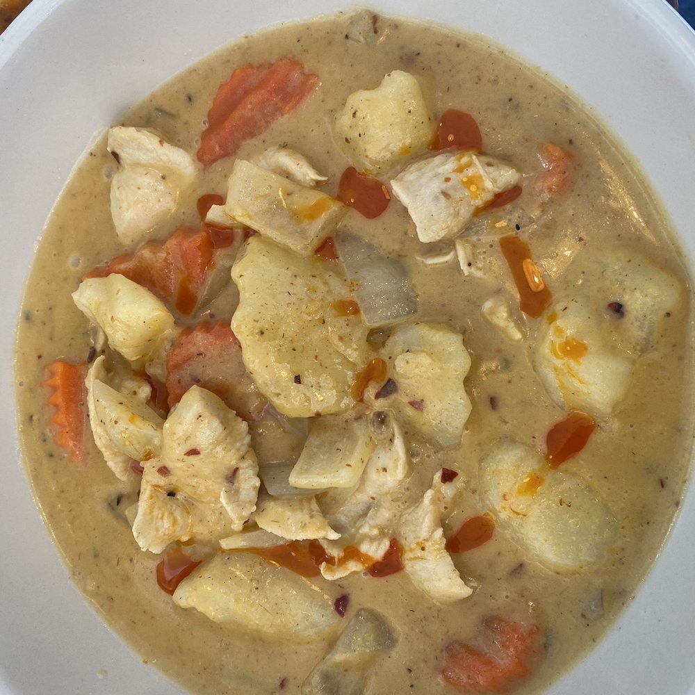 Aroon Thai Kitchen - Curry Chicken with NO BELL PEPPERS - Thai Near Me - Murray, Utah Aroon Thai Kitchen - Curry Chicken with NO BELL PEPPERS - Thai Near Me - Murray, Utah