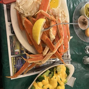 Pine Tree Supper Club - Snow crab legs 2 pounds, broccoli with cheese - American Near Me - New London, Wisconsin Pine Tree Supper Club - Snow crab legs 2 pounds, broccoli with cheese - American Near Me - New London, Wisconsin
