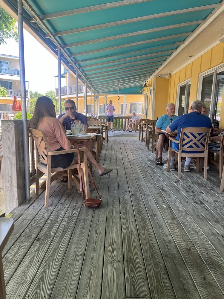 Toucan Grill & Fresh Bar