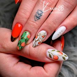 88Nails - Orange & floral nails