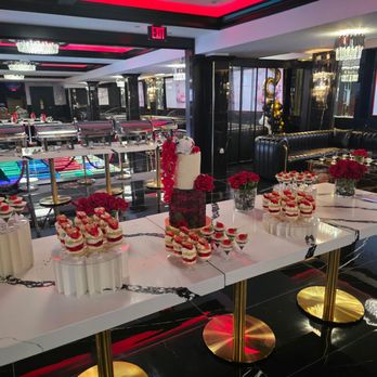 Michael's Restaurant - Food display - American Near Me - Upper Marlboro, Maryland