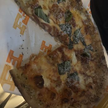 Federal Pizza - Tatum Blvd - Pizza Near Me - Phoenix, Arizona