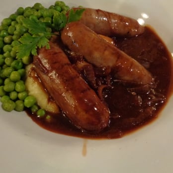 St Stephen's Tavern - sausage and mash with rich yummy gravy - Fish & Chips Near Me - London, XGL