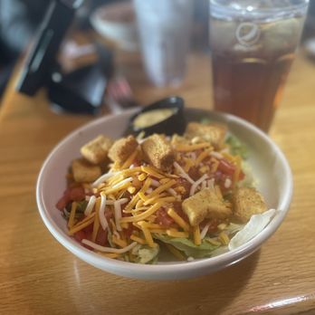 Applebee's Grill + Bar - Side House Salad - Sports Bars Near Me - West Lafayette, Indiana Applebee's Grill + Bar - Side House Salad - Sports Bars Near Me - West Lafayette, Indiana