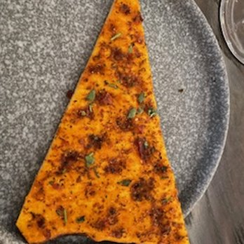 Gordon Ramsay Hell's Kitchen - Harissa flatbread - New American Near Me - Miami, Florida Gordon Ramsay Hell's Kitchen - Harissa flatbread - New American Near Me - Miami, Florida