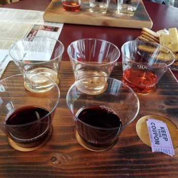 Arrigoni Winery - Tasting - Wineries Near Me - Portland, Connecticut Arrigoni Winery - Tasting - Wineries Near Me - Portland, Connecticut