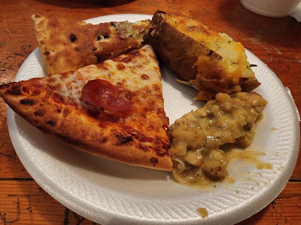 TWO DOGS PIZZA Updated September 2024 16 Photos 104 N Kinston