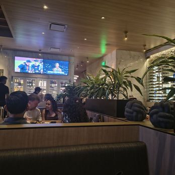 Moxies - New American Near Me - Scottsdale, Arizona Moxies - New American Near Me - Scottsdale, Arizona