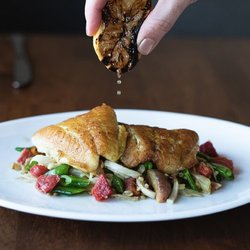 The Preston House & Hotel - Restaurant