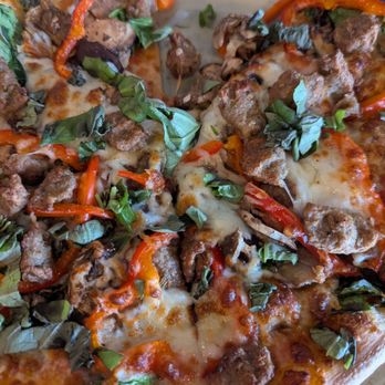 Luna Pizzeria - Personal pan pizza (12.99) enough for 2 people!! (Includes 5 toppings basil, sausage, bell pepper, mushroom, spinach) - Pizza Near Me - Houston, Texas Luna Pizzeria - Personal pan pizza (12.99) enough for 2 people!! (Includes 5 toppings basil, sausage, bell pepper, mushroom, spinach) - Pizza Near Me - Houston, Texas