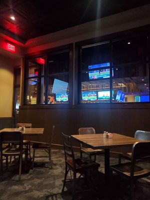 Distill - A Local Bar - Centennial by null