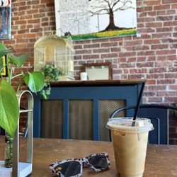 The Black Canary - Citrus rose latte