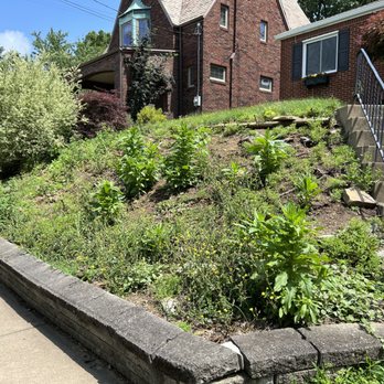 Eneix Enterprises - Before excavation for new retaining wall constructed with natural boulders - Waterproofing Near Me Eneix Enterprises - Before excavation for new retaining wall constructed with natural boulders - Waterproofing Near Me