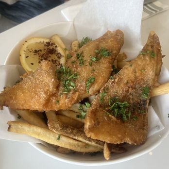 Lulu’s Little Kitchen - Fried rockfish and French fries - Middle Eastern Near Me - Albany, California Lulu’s Little Kitchen - Fried rockfish and French fries - Middle Eastern Near Me - Albany, California