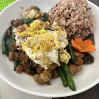 White Springs Cafe - Pad Kee Mao - (Drunken Stir fry with soy chicken, green beans and mushroom) Egg can be opted out if vegan - Thai Near Me - Arcadia, California White Springs Cafe - Pad Kee Mao - (Drunken Stir fry with soy chicken, green beans and mushroom) Egg can be opted out if vegan - Thai Near Me - Arcadia, California
