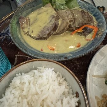 Soothr - Beef green curry - Thai Near Me - New York, New York