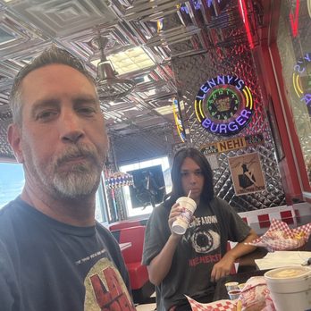 Lennys Burger - Burgers Near Me - Phoenix, Arizona
