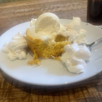 California Pizza Kitchen - Butter cake - Pizza Near Me - Las Vegas, Nevada California Pizza Kitchen - Butter cake - Pizza Near Me - Las Vegas, Nevada