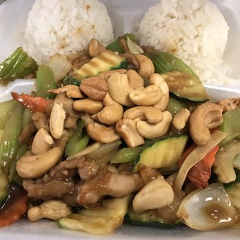 Rainbow Cafe - Chicken with cashew nut - Cafes Near Me - Kailua Kona, Hawaii