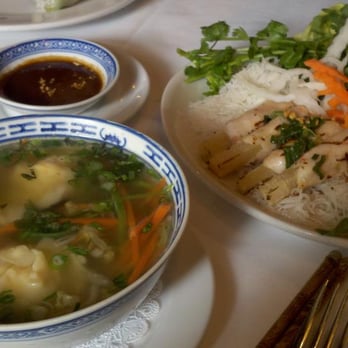 Le Colonial - Vietnamese Near Me - Chicago, Illinois
