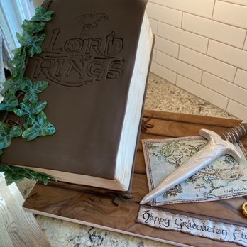 Pixie Cake Art - Lord of the Rings cake - Custom Cakes Near Me