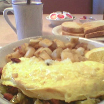 Country Waffles - Country Waffle Omlet - Breakfast & Brunch Near Me - Los Banos, California