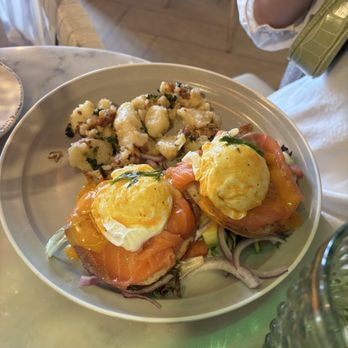 Mamimosas - Benedict - Breakfast & Brunch Near Me - West Covina, California Mamimosas - Benedict - Breakfast & Brunch Near Me - West Covina, California
