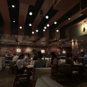 J. Alexander's - Inside - New American Near Me - Jacksonville, Florida