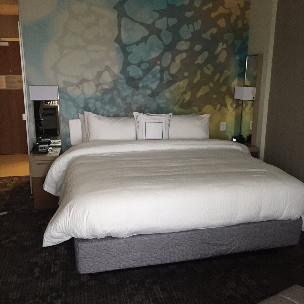 Courtyard by Marriott Jacksonville - King room - Hotels Near Me - Jacksonville, North Carolina Courtyard by Marriott Jacksonville - King room - Hotels Near Me - Jacksonville, North Carolina