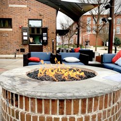 Dray Bar & Grill