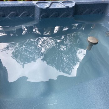Eden Crest Vacation Rentals - Very cloudy water and a hot tub that was supposed to be clean.  The filter was extremely dirty - Vacation Rentals Near Me - Pigeon Forge, Tennessee
