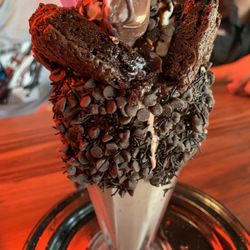 Louie Burger - Chocolate Coma Milkshake
