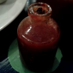 5ta. Esencia - Salsa picante (amé la botellita!!!)