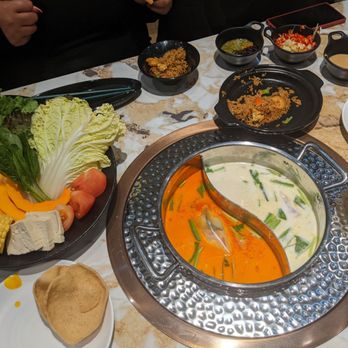 JIYU Thai Hot Pot - Yummy - Seafood Near Me - Markham, Ontario