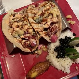 Tuna poke 2 tacos Tuna poke 2 tacos