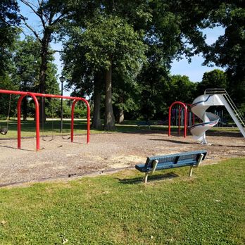 Jackson Park - swings and slide and bench - Parks Near Me - Anderson, Indiana