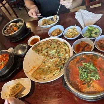 Ye Won - Kalbi Dolsot Bibimbap, Soft Tofu Soup, Seafood Pancake, Cod Fish Soup - Korean Near Me - Midlothian, Virginia Ye Won - Kalbi Dolsot Bibimbap, Soft Tofu Soup, Seafood Pancake, Cod Fish Soup - Korean Near Me - Midlothian, Virginia