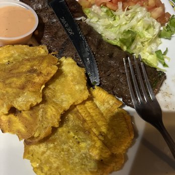Lupi's - Churrasco with plantains and salad - Mexican Near Me - Carolina, Puerto Rico