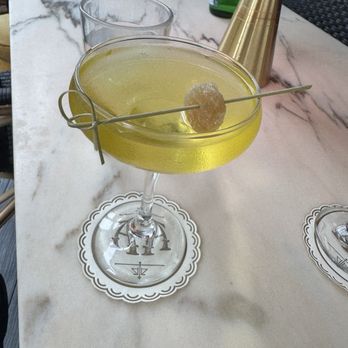 Apotheke Nomad - Cocktail Bars Near Me - New York, New York