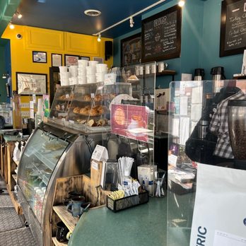 The Common Cup - Inside - Coffee & Tea Near Me - Chicago, Illinois