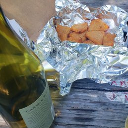 Wine and Mac and Cheese Bites