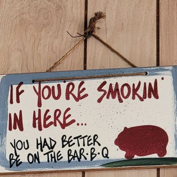 Old Crow BBQ - Wall decor - Barbeque Near Me - Umatilla, Florida