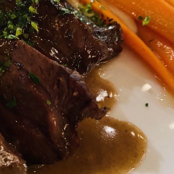 Coyote Sonoma - Beef cheeks and honey glazed carrots - Wine Bars Near Me - Healdsburg, California Coyote Sonoma - Beef cheeks and honey glazed carrots - Wine Bars Near Me - Healdsburg, California