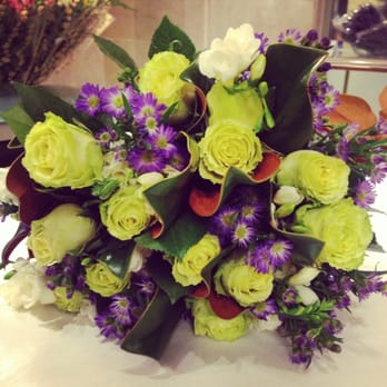 Dahlia Flowers - Florists Near Me - New York, New York