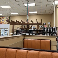 Russo Gourmet Foods And Market - Eat in section
