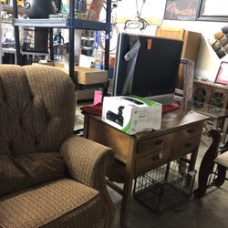 Southtown Flea Market - Furniture, electronics and wall art
