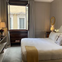 Singer Palace Hotel - Gorgeous and clean guest room