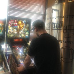 Upstreet Pinball