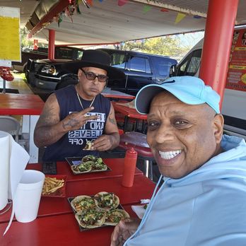 Tacos Moreno 2 - Everything Goid! - Tacos Near Me - Grand Prairie, Texas