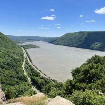 Hudson Highlands State Park - On part of "Breakneck Ridge" trial - Parks Near Me - Beacon, New York